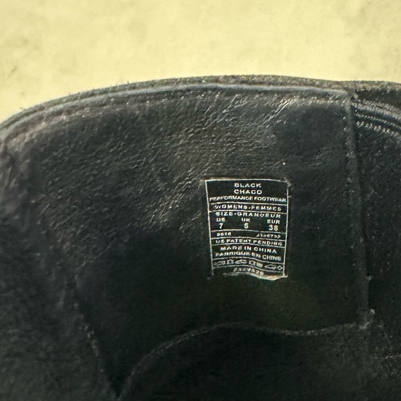 Chaco Women’s Black Leather Boots Size 7 - Picture 7 of 10